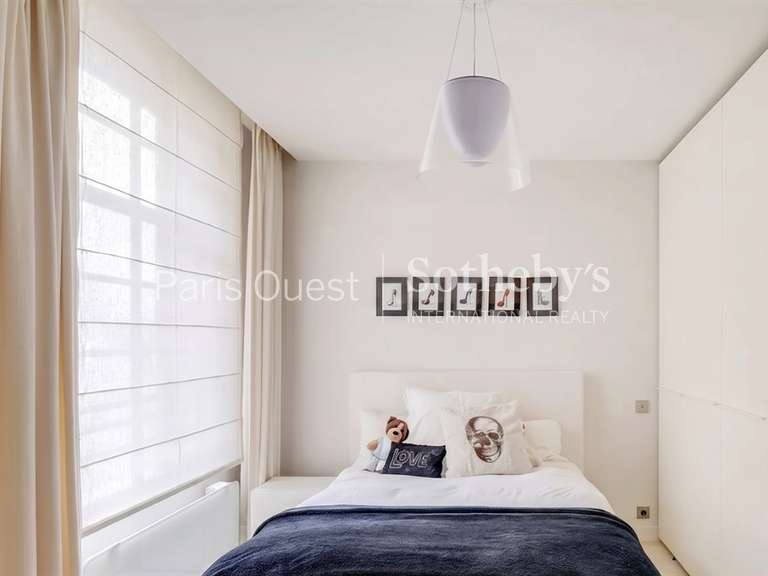 Appartement Paris 8e - 2 chambres - 152m²