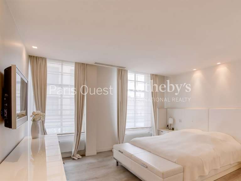 Appartement Paris 8e - 2 chambres - 152m²