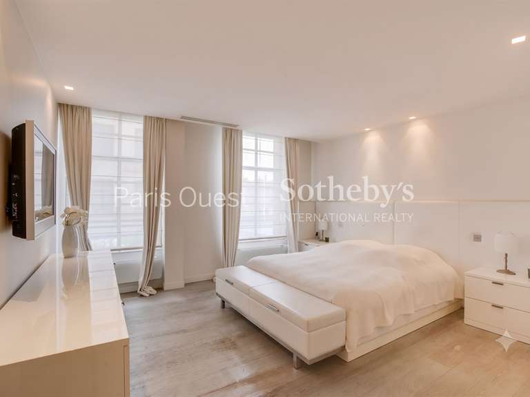 Appartement Paris 8e - 2 chambres - 152m²