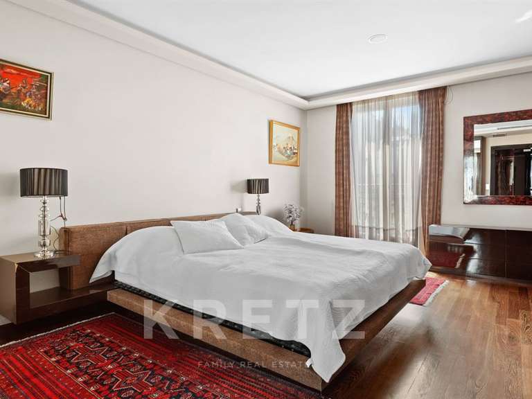 Appartement Paris 8e - 3 chambres - 212m²