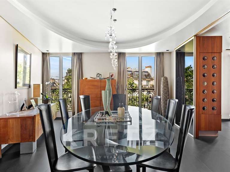 Apartment Paris 8e - 3 bedrooms - 212m²