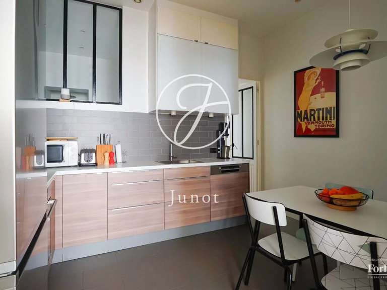 Appartement Paris 8e - 3 chambres - 119m²
