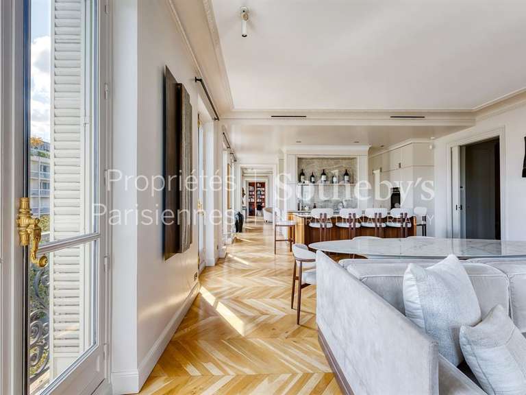 Appartement Paris 8e - 5 chambres - 389m²