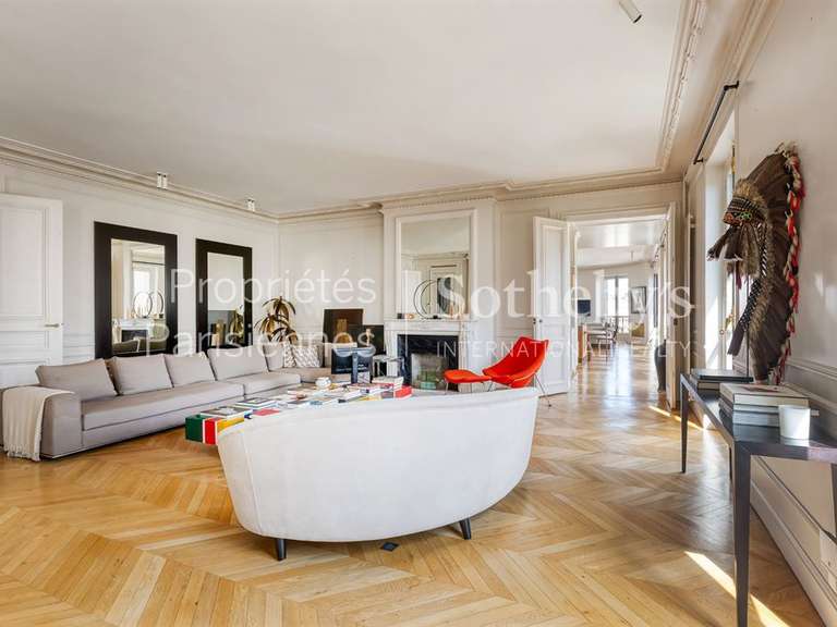 Appartement Paris 8e - 5 chambres - 389m²