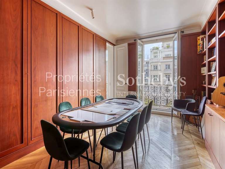 Appartement Paris 8e - 5 chambres - 389m²