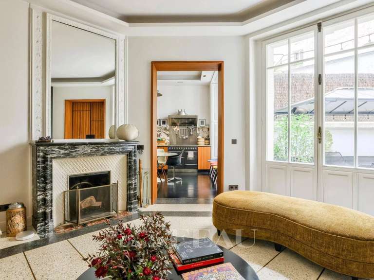 Appartement Paris 8e - 3 chambres - 206m²