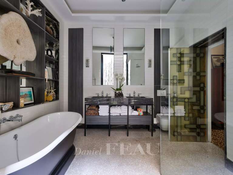 Appartement Paris 8e - 3 chambres - 206m²