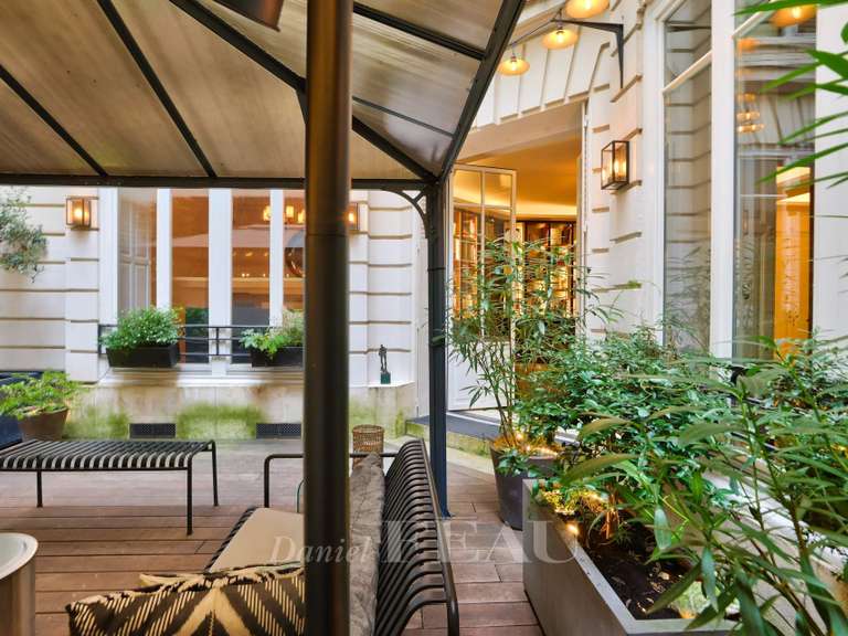 Appartement Paris 8e - 3 chambres - 206m²