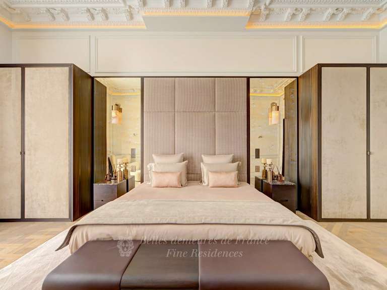 Apartment Paris 8e - 5 bedrooms - 372m²