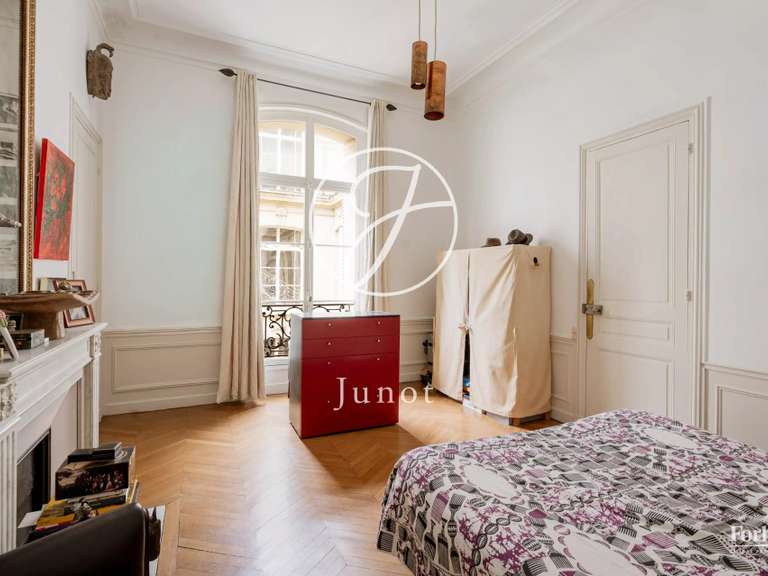 Appartement Paris 8e - 4 chambres - 176m²