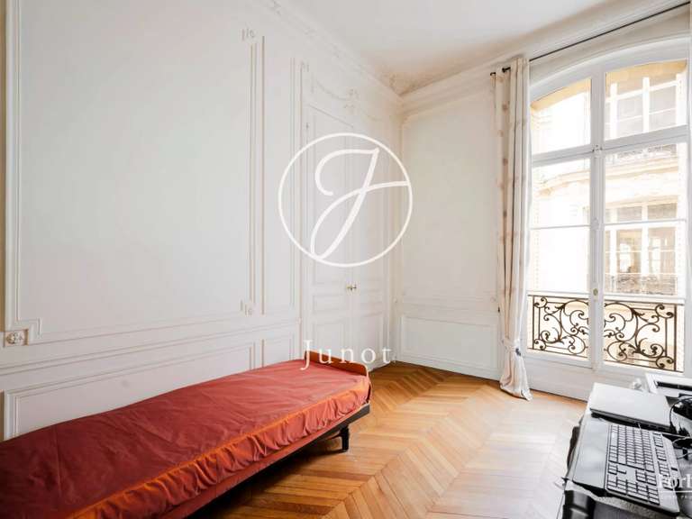 Appartement Paris 8e - 4 chambres - 176m²