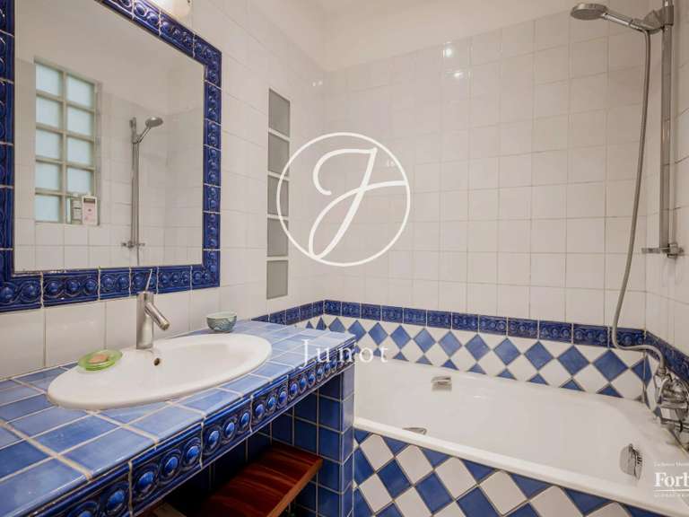 Appartement Paris 8e - 4 chambres - 176m²