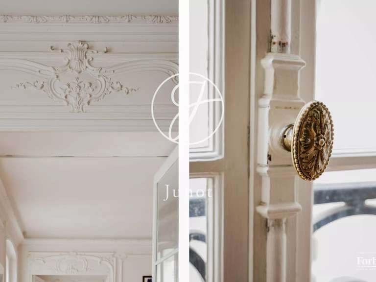 Appartement Paris 8e - 4 chambres - 176m²
