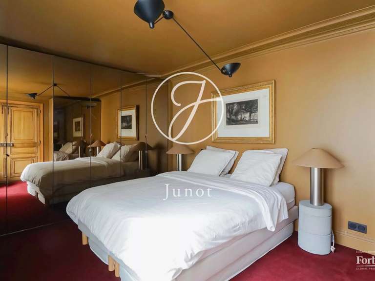 Appartement Paris 8e - 1 chambre - 72m²