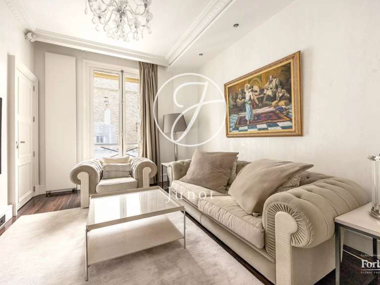 Appartement Paris 8e - 2 chambres - 160m²
