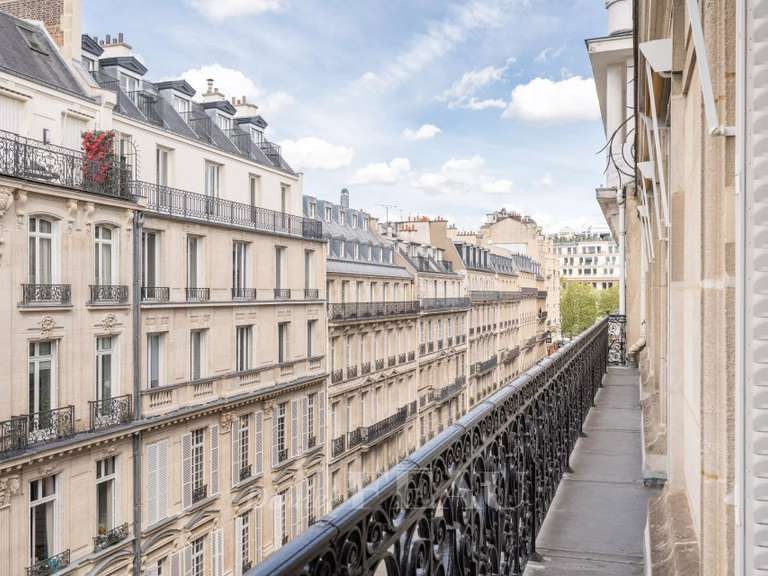 Appartement Paris 8e - 4 chambres - 368m²