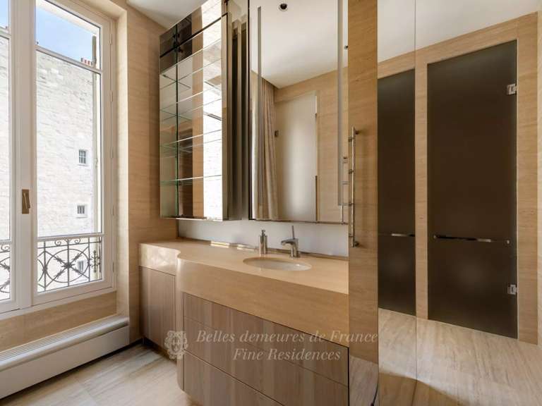 Appartement Paris 8e - 4 chambres - 368m²
