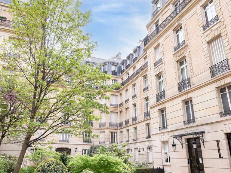 Appartement Paris 8e - 4 chambres - 368m²