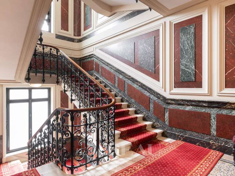 Appartement Paris 8e - 4 chambres - 368m²