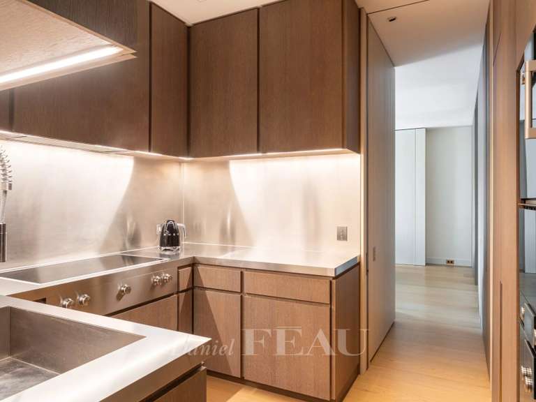 Appartement Paris 8e - 4 chambres - 368m²