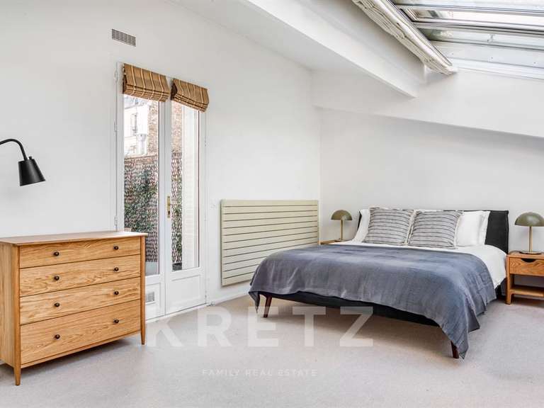 Appartement Paris 8e - 1 chambre - 65m²