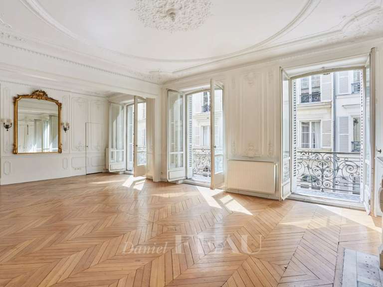 Appartement Paris 8e - 4 chambres - 166m²
