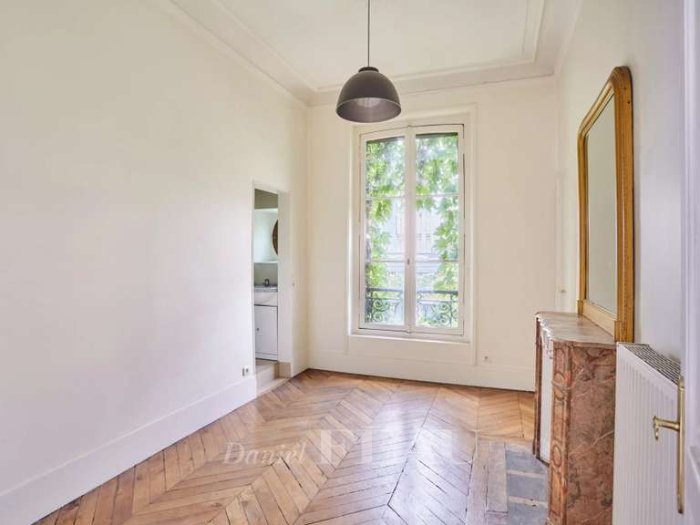 Appartement Paris 8e - 4 chambres - 166m²