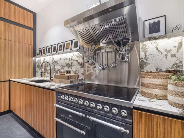 Appartement Paris 8e - 3 chambres - 206m²