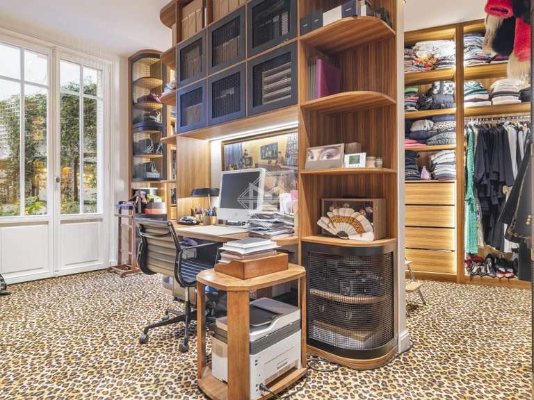 Appartement Paris 8e - 3 chambres - 206m²
