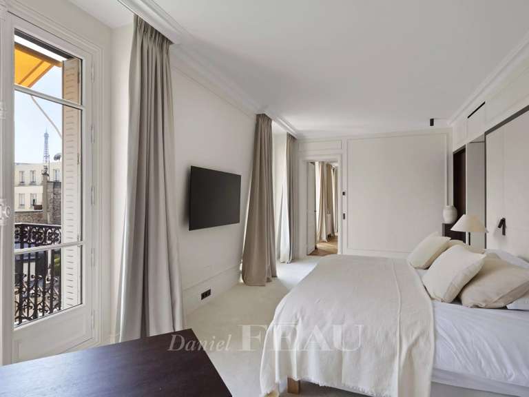 Appartement Paris 8e - 3 chambres - 319m²