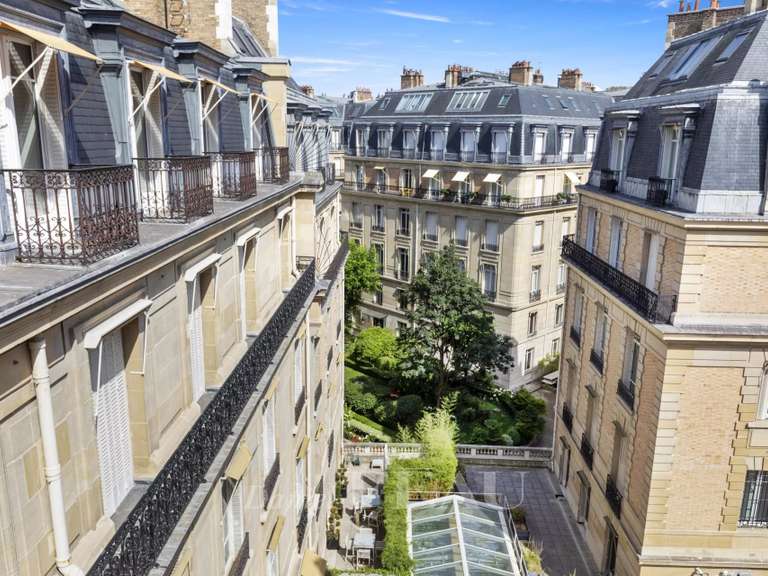 Appartement Paris 8e - 3 chambres - 319m²