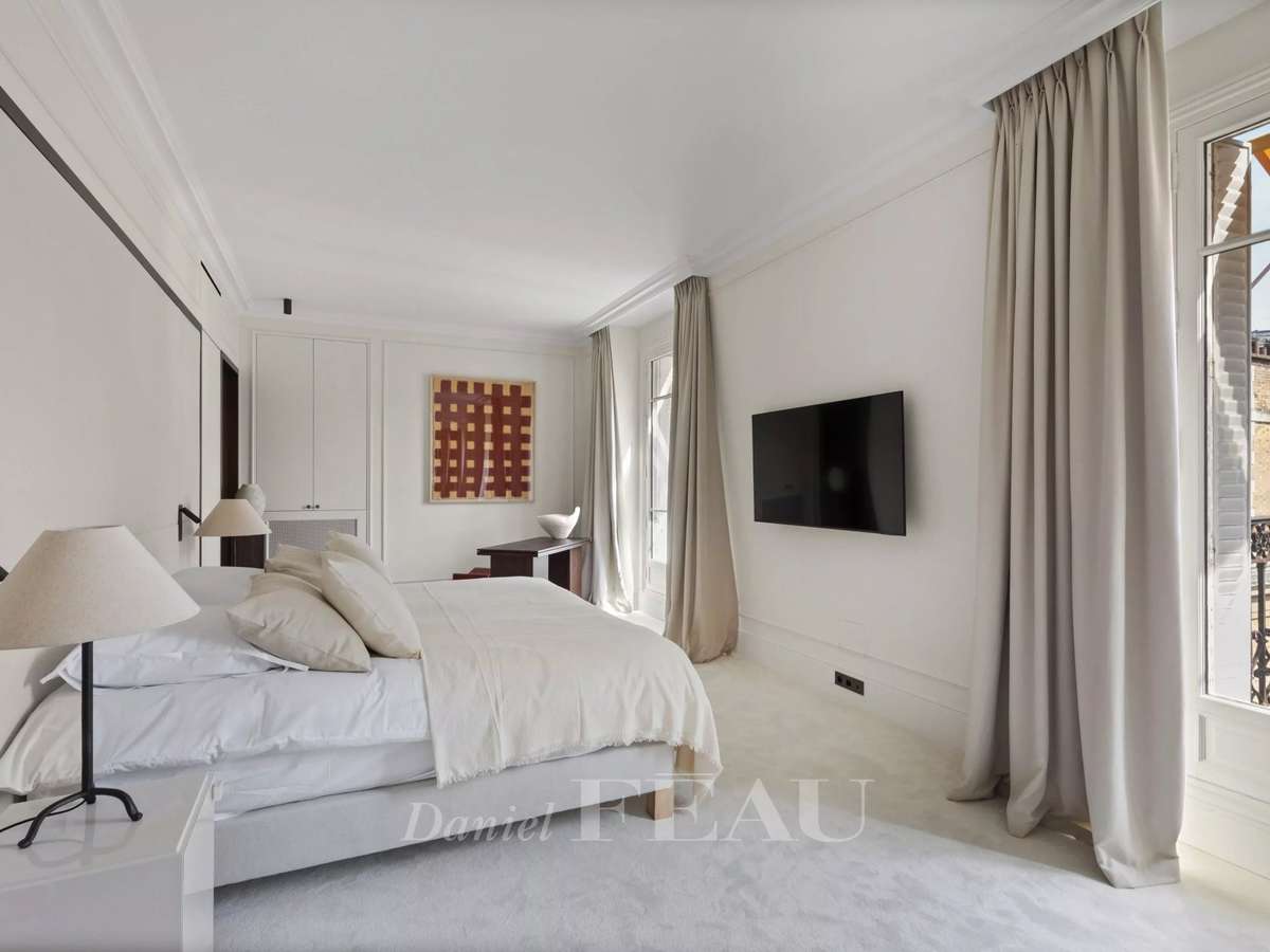 Apartment Paris 8e