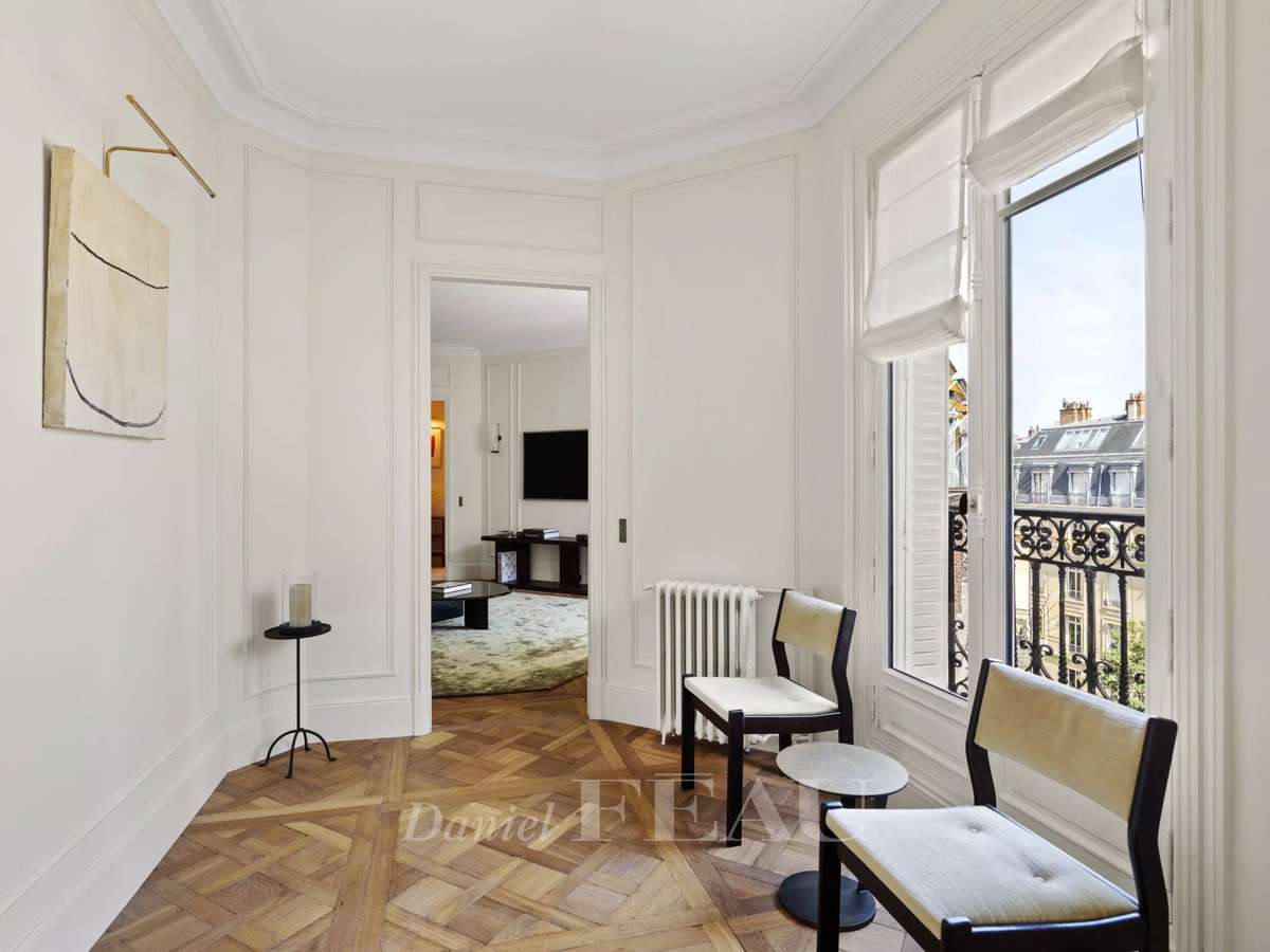 Apartment Paris 8e