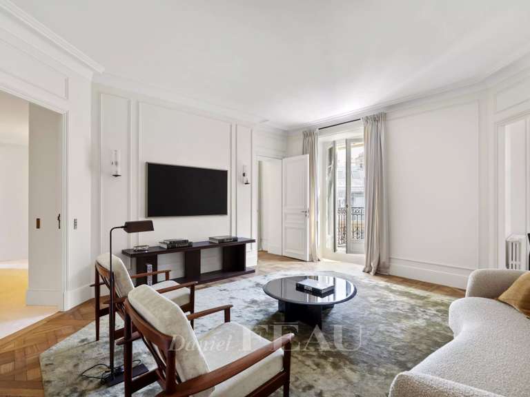 Appartement Paris 8e - 3 chambres - 319m²