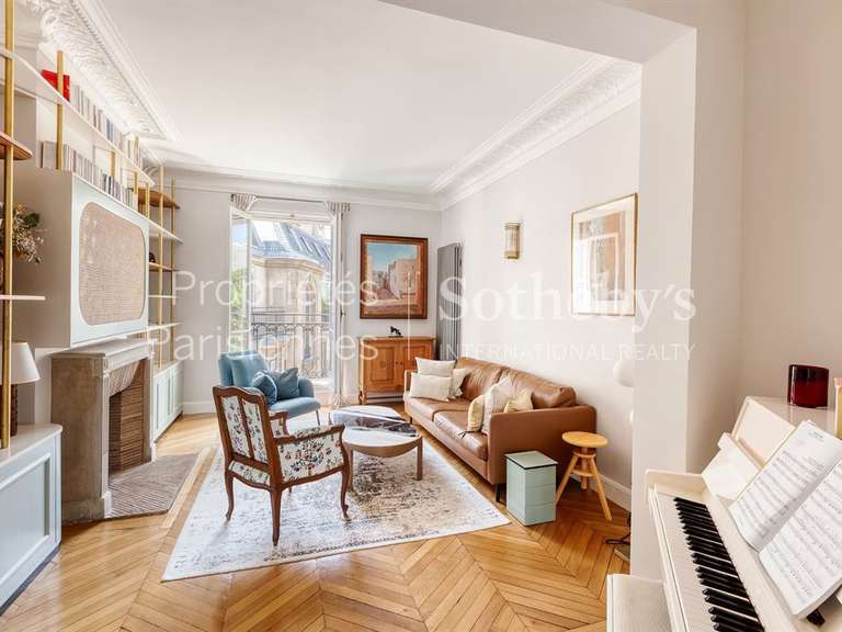 Appartement Paris 8e - 9 chambres - 722m²