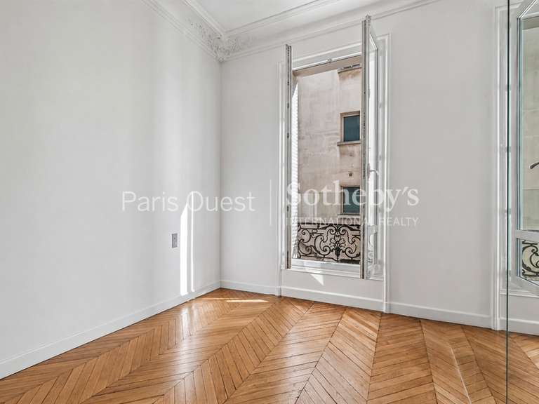 Appartement Paris 8e - 3 chambres - 172m²