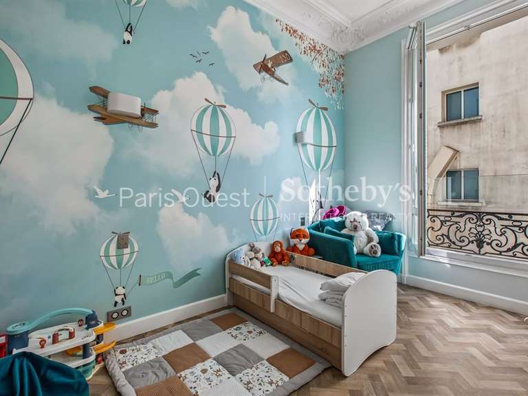 Appartement Paris 8e - 3 chambres - 172m²