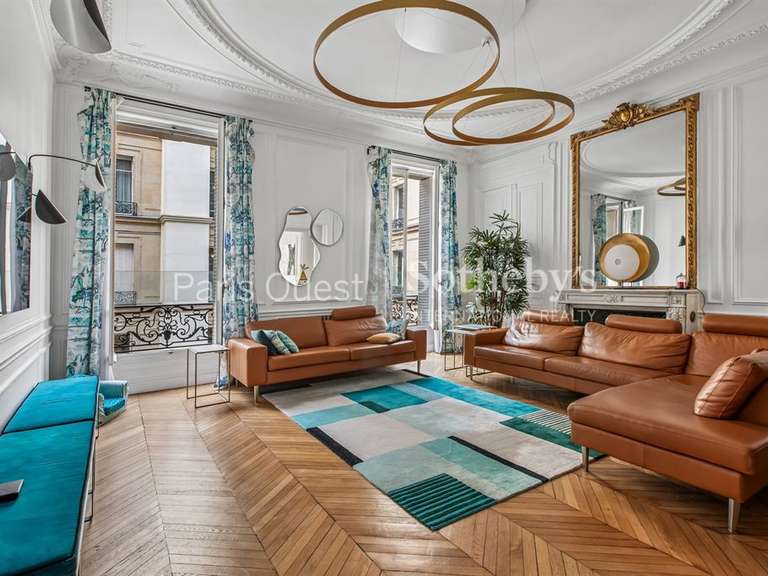 Appartement Paris 8e - 3 chambres - 172m²