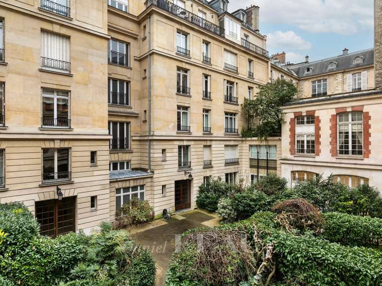 Appartement Paris 8e - 4 chambres - 231m²