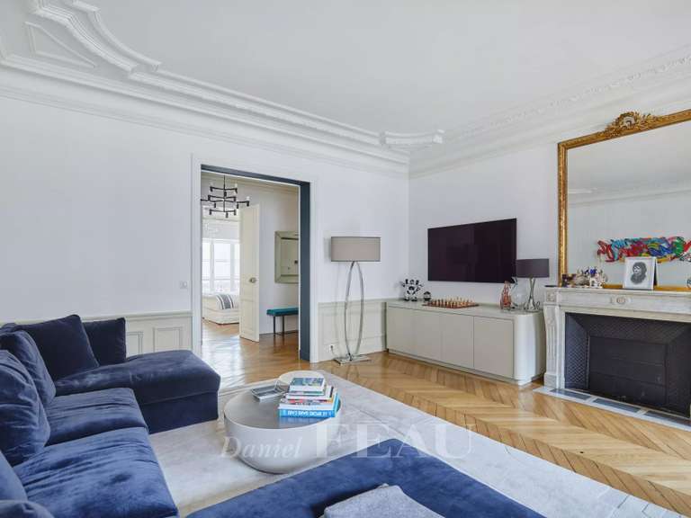 Appartement Paris 8e - 3 chambres - 167m²