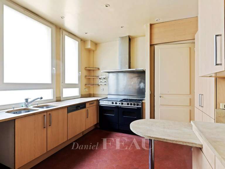 Appartement Paris 8e - 3 chambres - 251m²