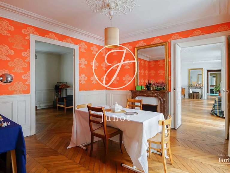 Appartement Paris 8e - 4 chambres - 177m²