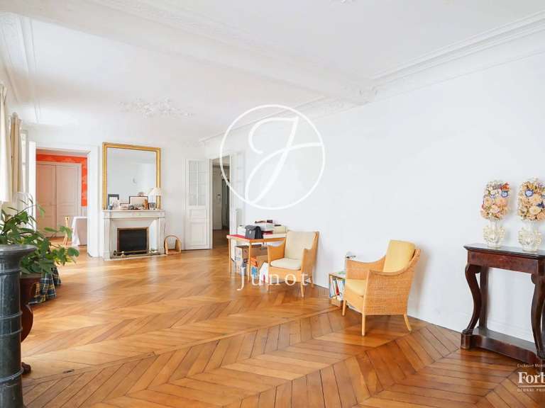 Appartement Paris 8e - 4 chambres - 177m²