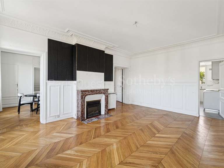 Appartement Paris 8e - 3 chambres - 146m²