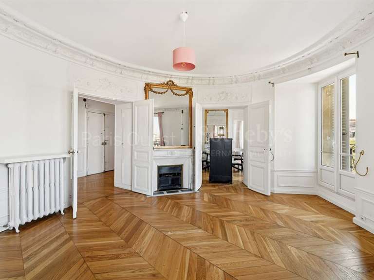 Appartement Paris 8e - 3 chambres - 146m²