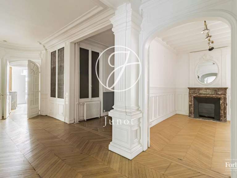 Appartement Paris 8e - 3 chambres - 287m²