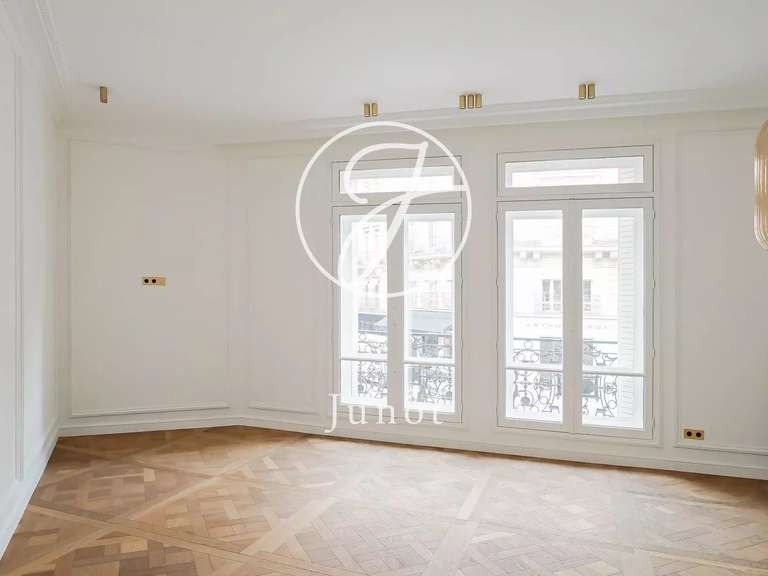 Appartement Paris 8e - 3 chambres - 165m²