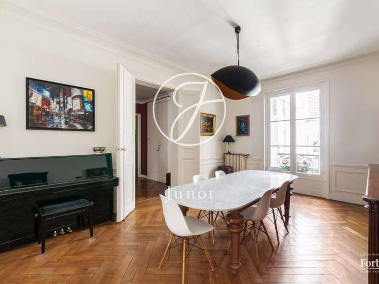 Appartement Paris 8e - 4 chambres - 183m²