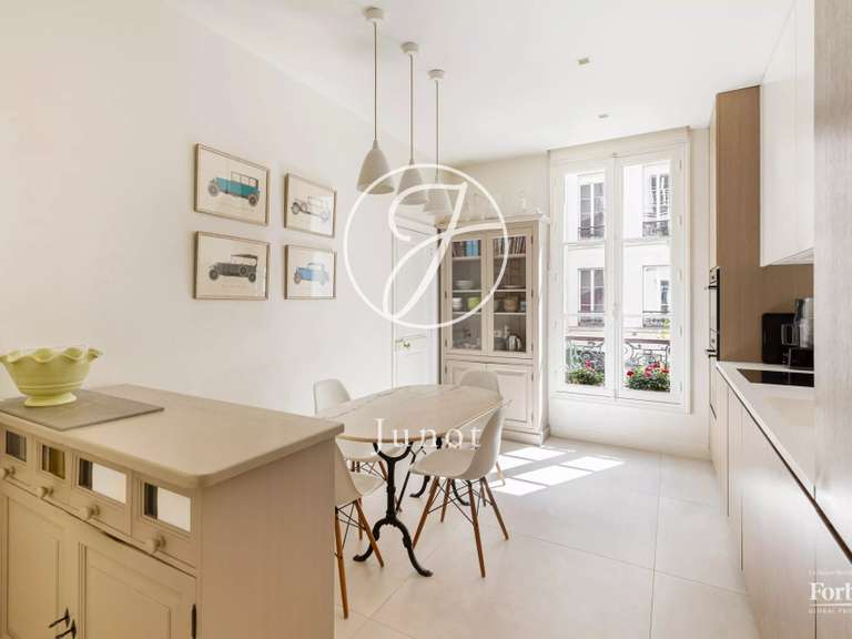 Appartement Paris 8e - 4 chambres - 183m²
