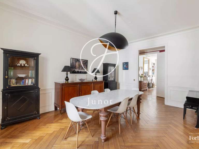 Appartement Paris 8e - 4 chambres - 183m²